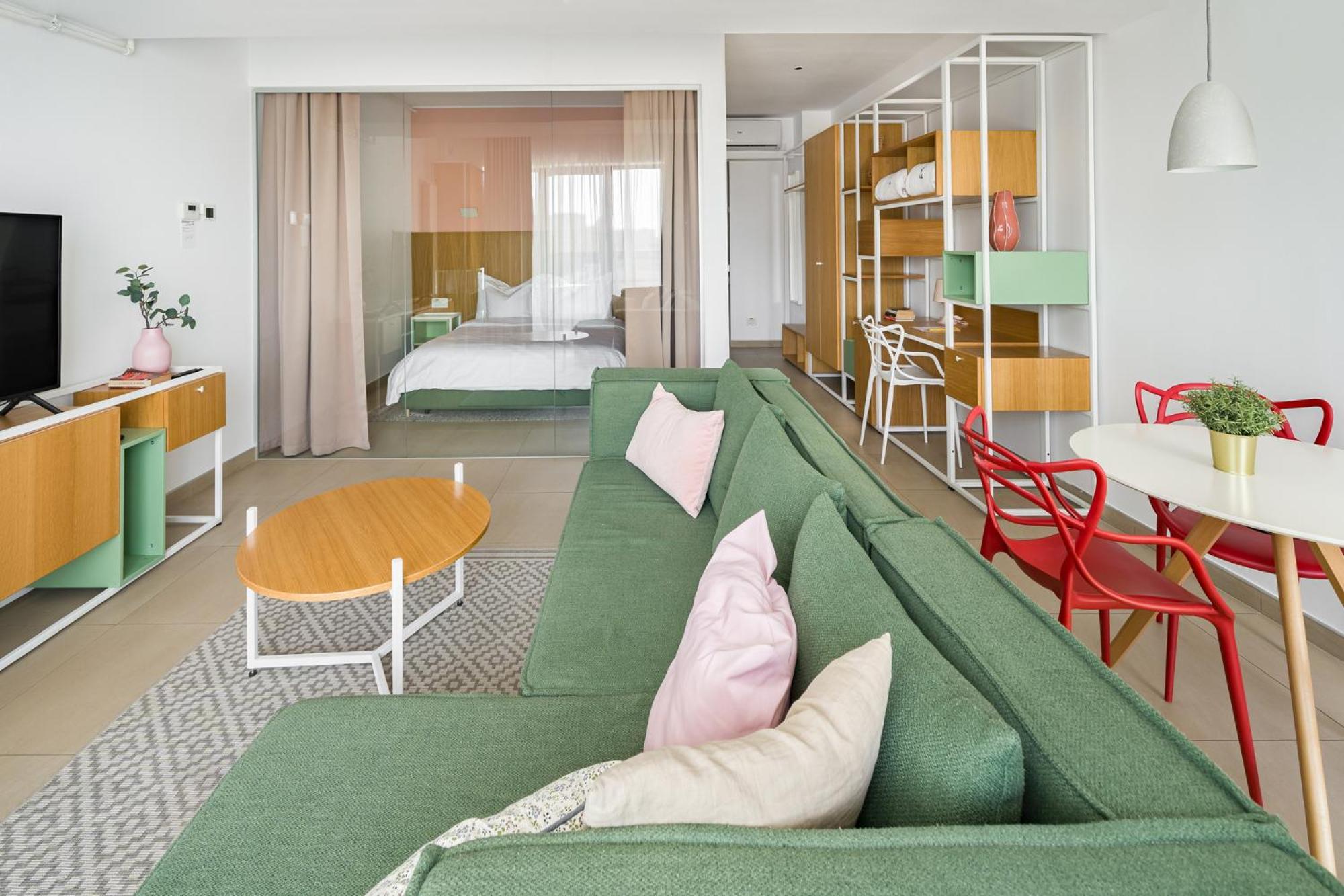 Riva Mamaia Beach Aparthotel エクステリア 写真
