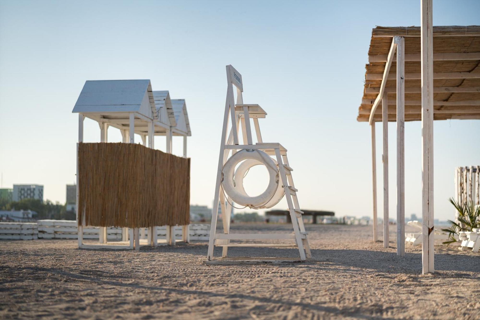 Riva Mamaia Beach Aparthotel エクステリア 写真