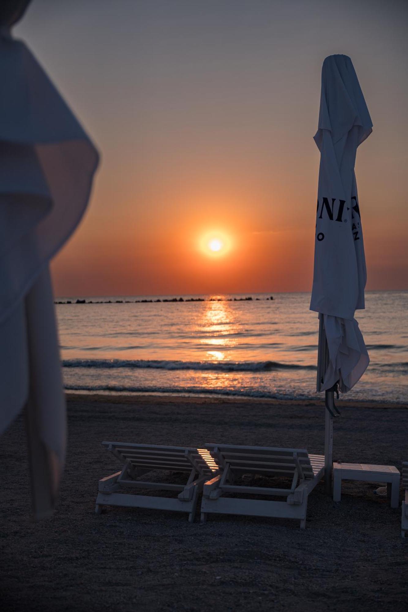 Riva Mamaia Beach Aparthotel エクステリア 写真
