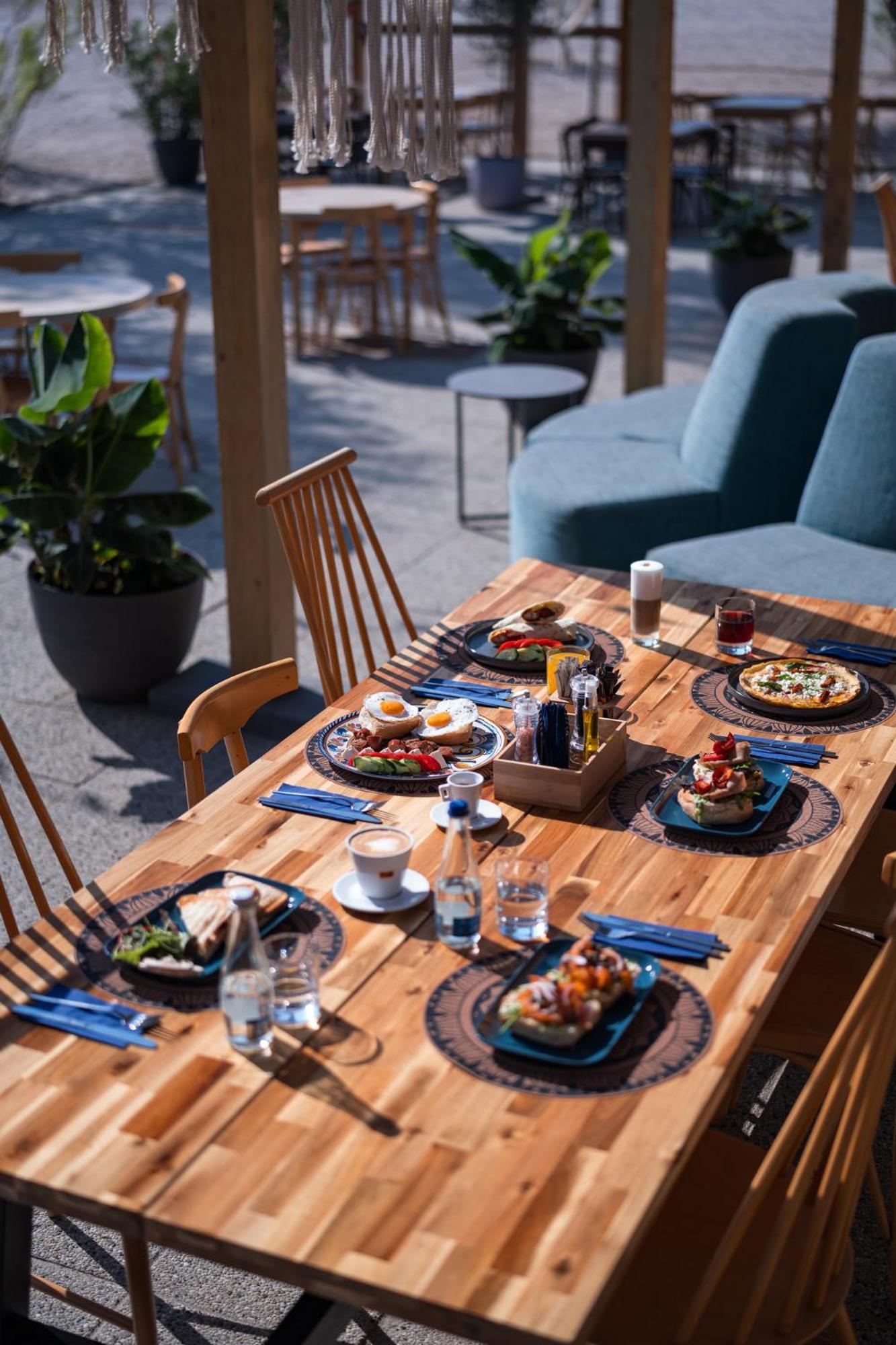 Riva Mamaia Beach Aparthotel エクステリア 写真